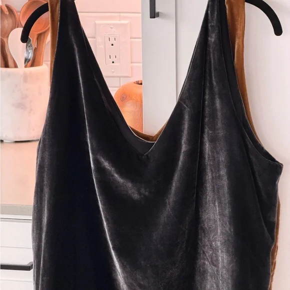 LOFT 2 Velvet V neck tank Tops in Rich charcoal and Warm gold XXL NWT - Picture 2 of 9